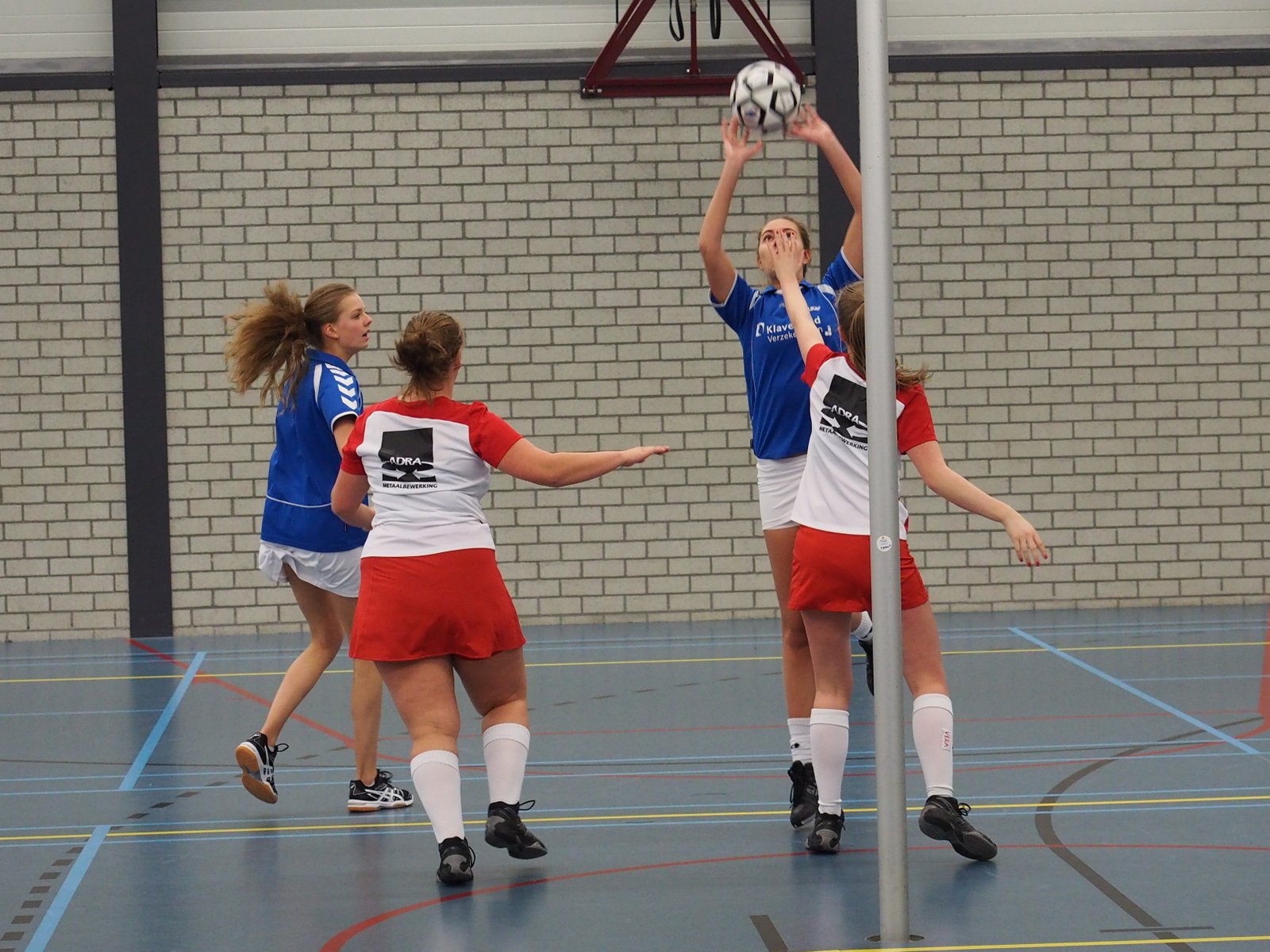 KV Tilburg A3_28 november-009.JPG